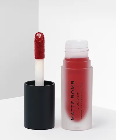 Makeup Revolution - Matte Bomb Liquid Lipstick