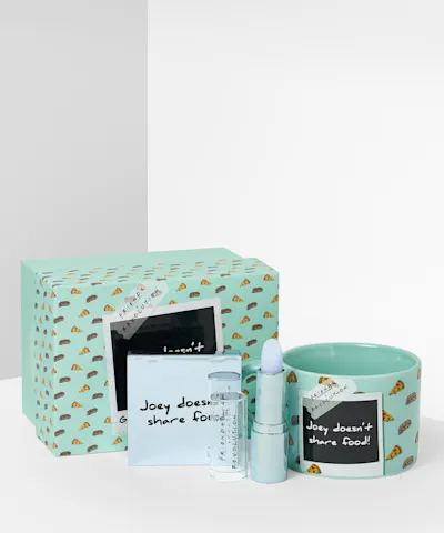Makeup Revolution - Revolution X Friends Joey Doesn’t Share Food Gift Set
