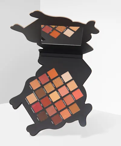 Makeup Revolution - Revolution X Friends You Love Me Eyeshadow  Palette