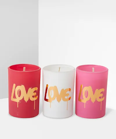 Makeup Revolution - Love Is In The Air Mini Candle Gift Set