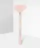 Makeup Revolution - Create Your Look Detailed Fan Highlighting Brush R24