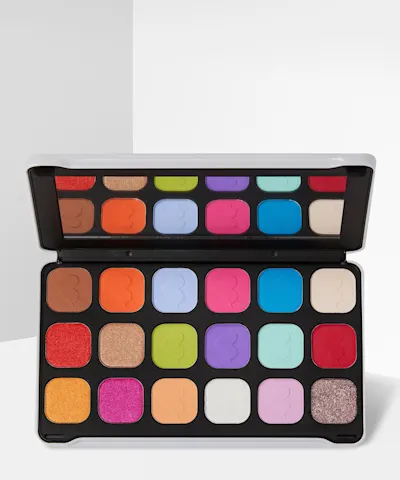 Makeup Revolution - DC™ X Revolution Mad Love Forever Flawless Shadow Palette