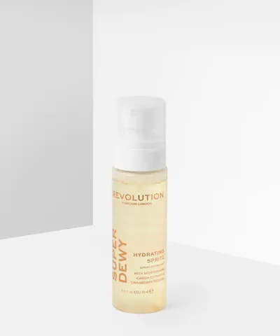 Revolution Skincare - Superdewy Skin Essence Spray