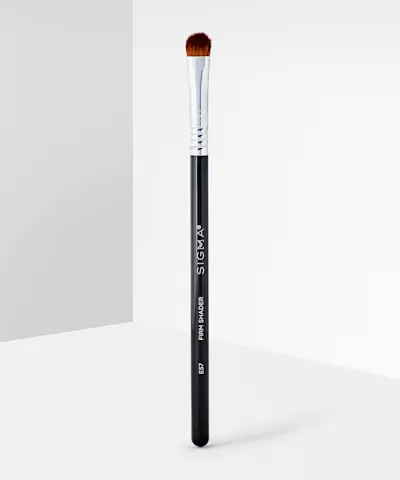 Sigma Beauty - E57 Firm Shader Brush