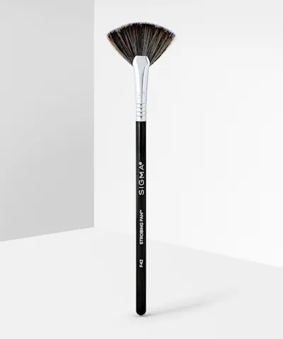 Sigma Beauty - F42 Strobing Fan 