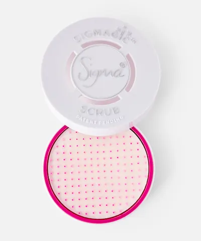 Sigma Beauty - SigMagic Scrub 