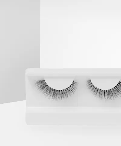 Sigma Beauty - Doe-Eyed False Lashes