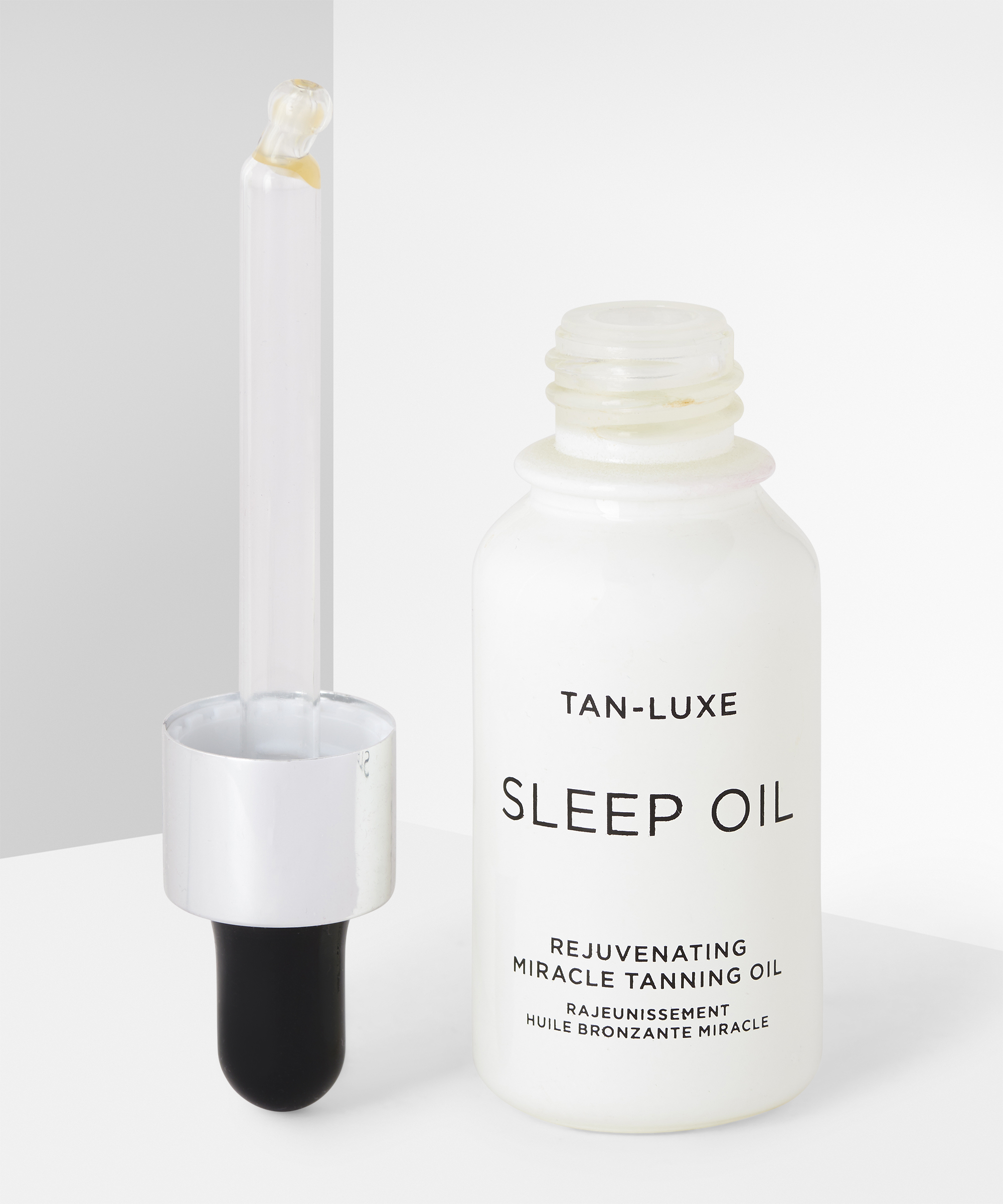 TAN-LUXE The SLEEP OIL at BEAUTY BAY