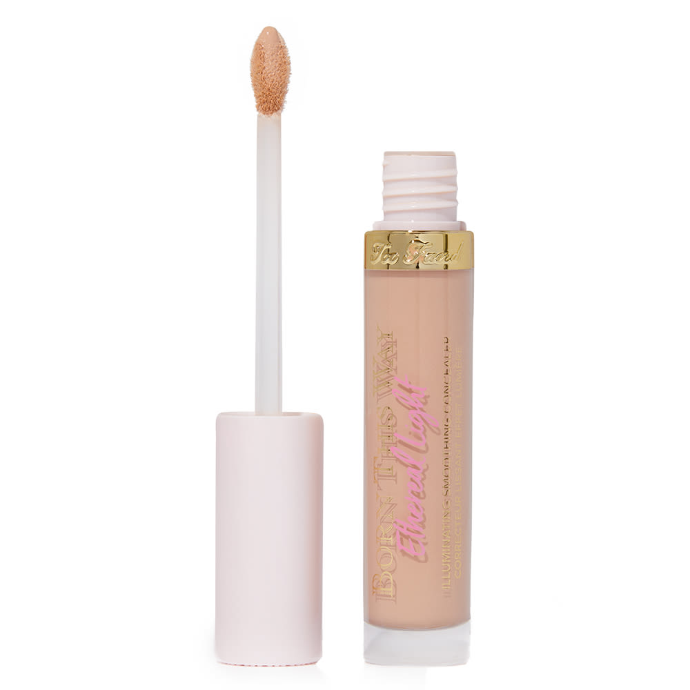 Too Faced Born This Way Ethereal Light Illuminating Smoothing Concealer Oatmeal