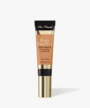 toofaced Born This Way Soft Matte Foundation