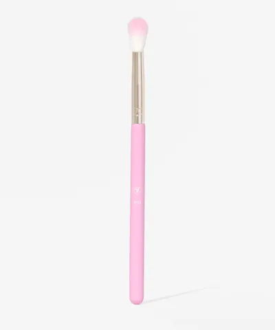 Trixie Cosmetics - P-07 Tapered Blending Brush