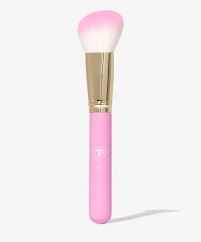 Trixie Cosmetics - P-12 Angled Cheek Brush