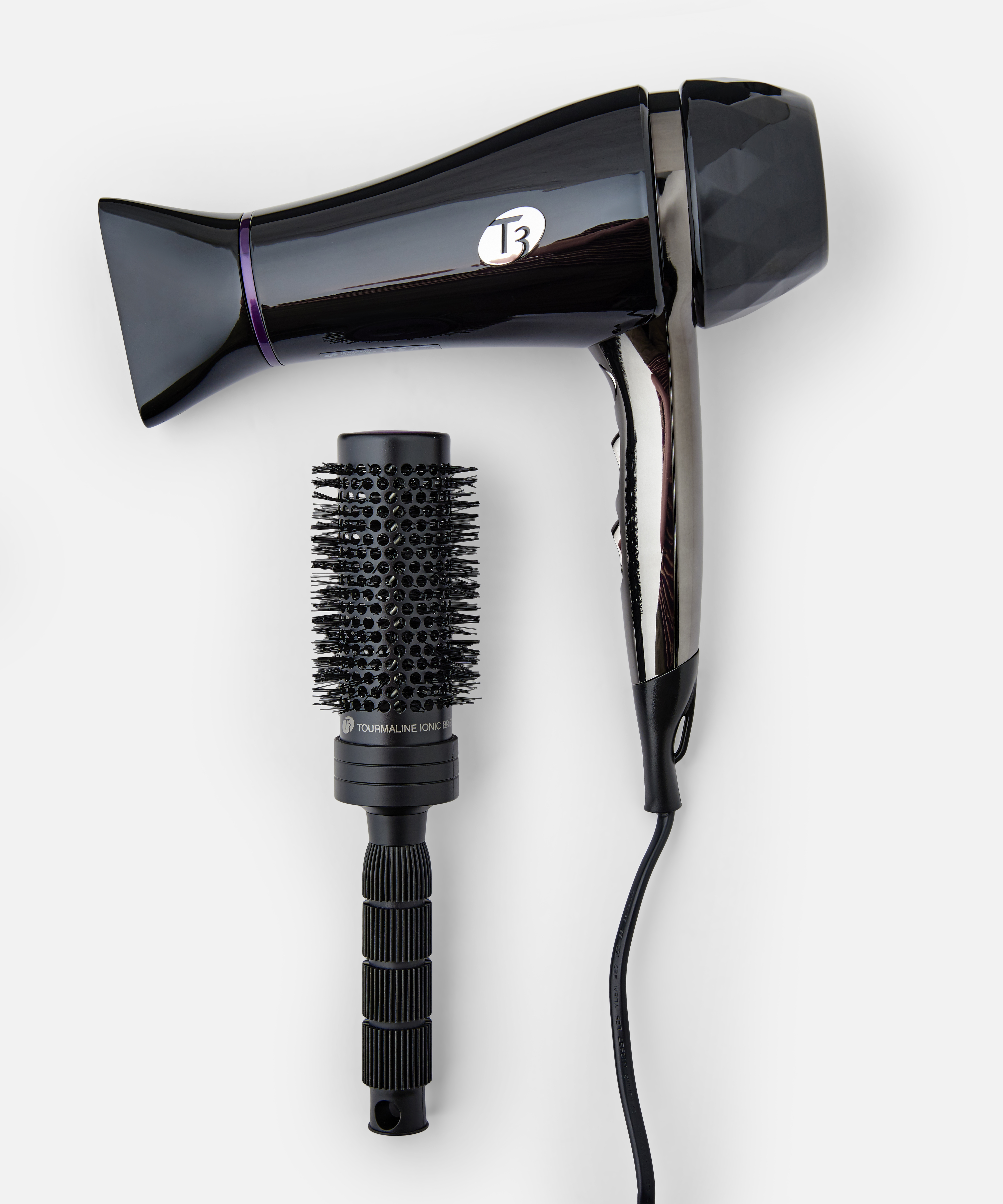 T3 Featherweight Luxe 2i Dryer at BEAUTY BAY