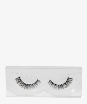 unicorncosmetics Russian Wispy Hybrid Lashes