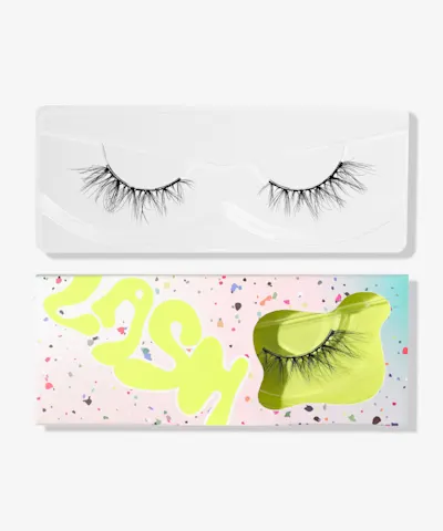 Made By Mitchell - Holligraphic - Lashes 