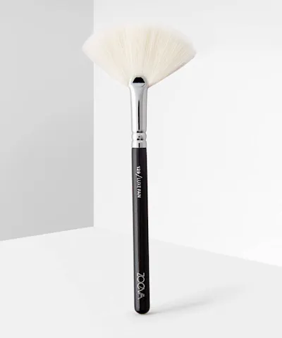 ZOEVA -  129 Luxe Fan Brush 