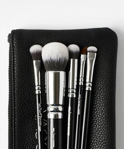 ZOEVA Define Your Beauty Brush Set at BEAUTY BAY