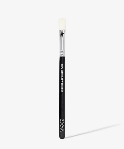ZOEVA - 227 Eyeshadow Blender Brush