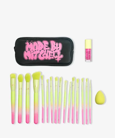 Made By Mitchell - 16 Piece Ombre Brush Set With Blursh & Blender