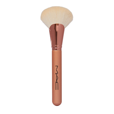 MAC Cosmetics 143S Bronzer Fan Brush